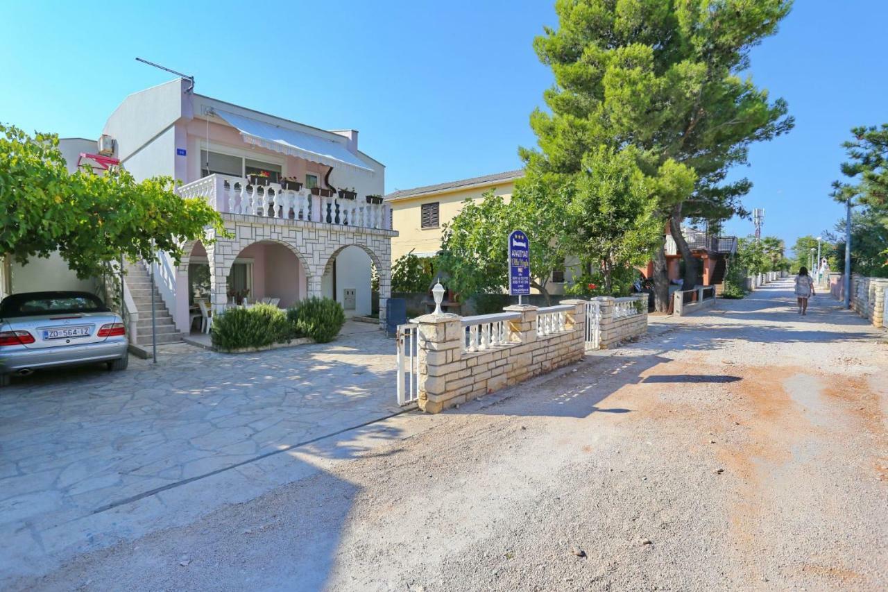 Villa Neyla Vir Buitenkant foto